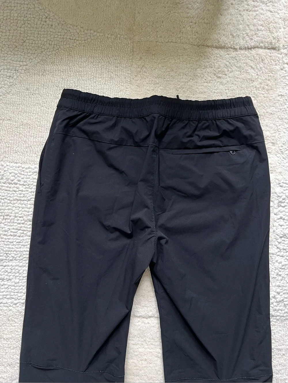 Banana Republic Men’s Slim Fit Black Crinkle Jogger Pants Mens Small